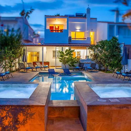 Palancar - Moradia Com Piscina Aquecivel E 2 Jacuzzis -